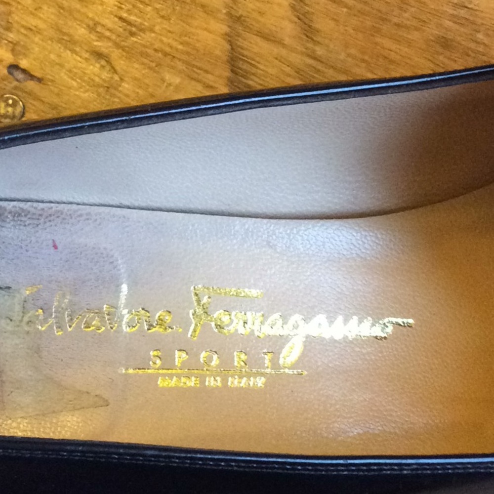 Salvatore Ferragamo Classic Loafers - Picture 2 of 8